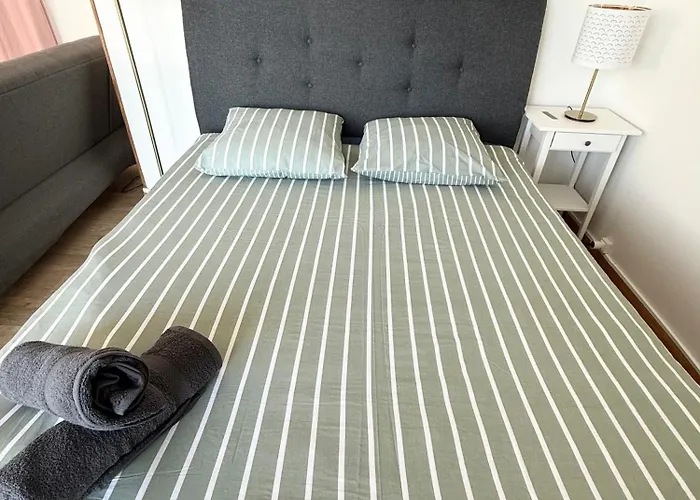 Le Cocon Urbain Balcon & Parking Prive Мериньяк