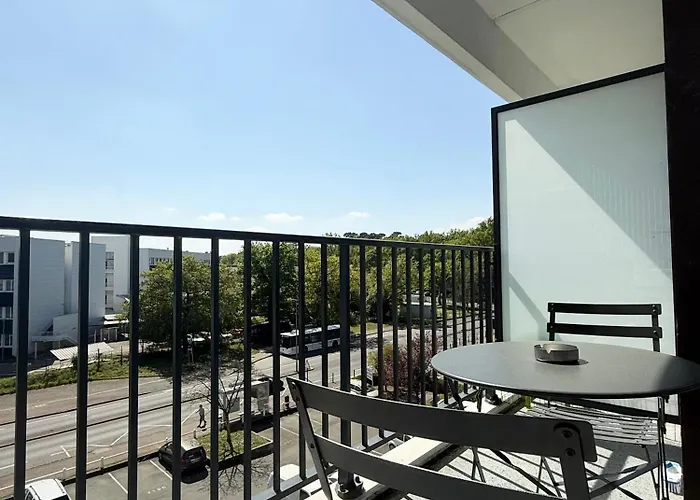 Le Cocon Urbain Balcon & Parking Prive Апартаменты Мериньяк